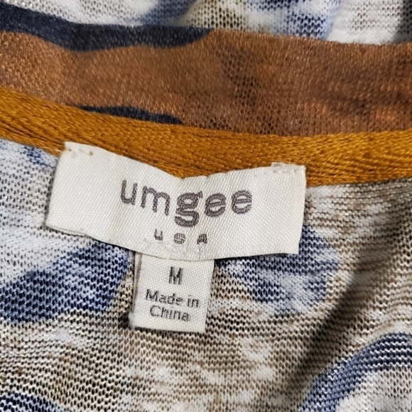Umgee Animal Print Lightweight Oversized Top Size Medium, Casual - Picture 7 of 11
